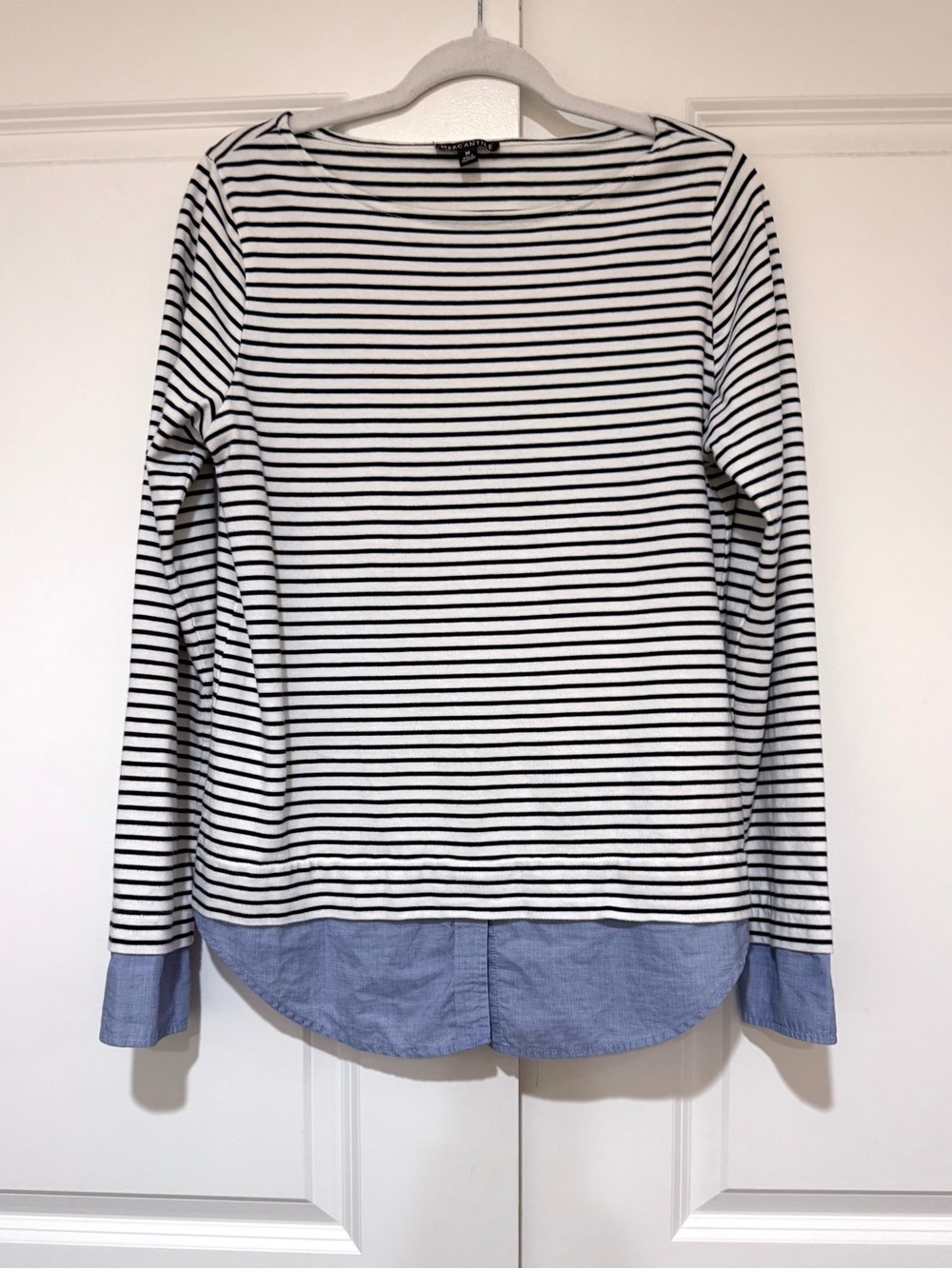 Striped Blue & White Layered Hem 💯% Cotton Women's Top - Picture 3 of 6